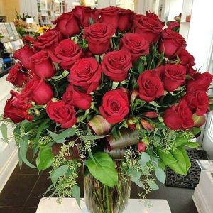 Roses Floral Arrangement by Posy Floral Design